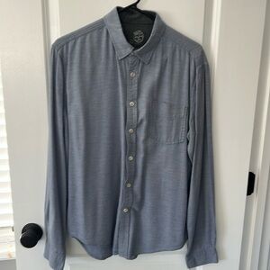 Men's Heathered Blue Button Down size Large
